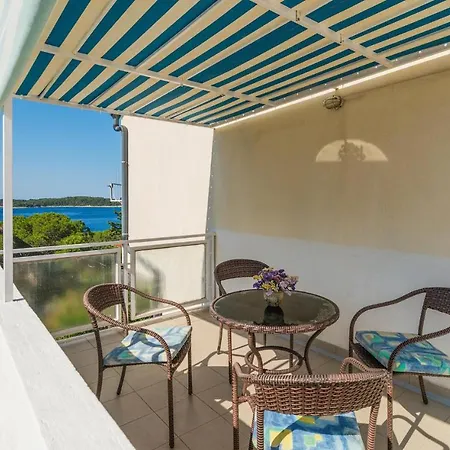 Two-bedroom With Sea View 03 Apartment Hvar Town